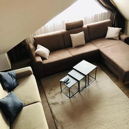 Horec With Parking In The Garage *