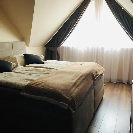 Horec With Parking In The Garage Donovaly