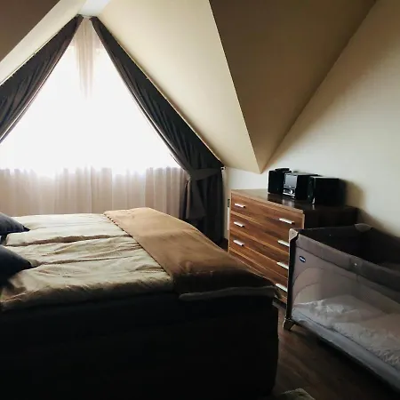 Appartement Horec With Parking In The Garage