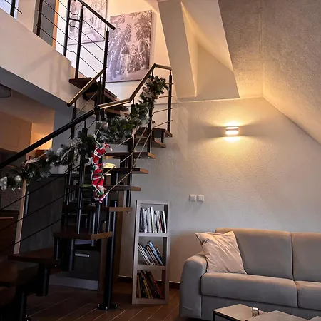 Apartment Horec With Parking In The Garage