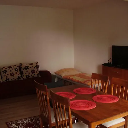 Horec With Parking In The Garage