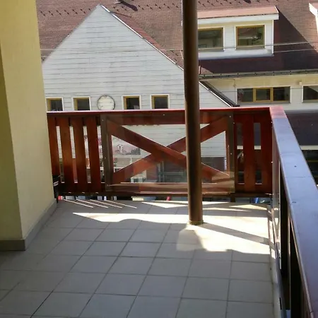 Horec With Parking In The Garage