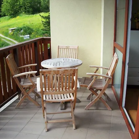 Horec With Parking In The Garage