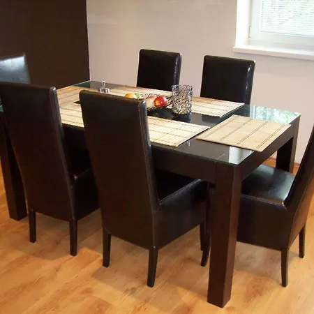 Horec With Parking In The Garage Apartment